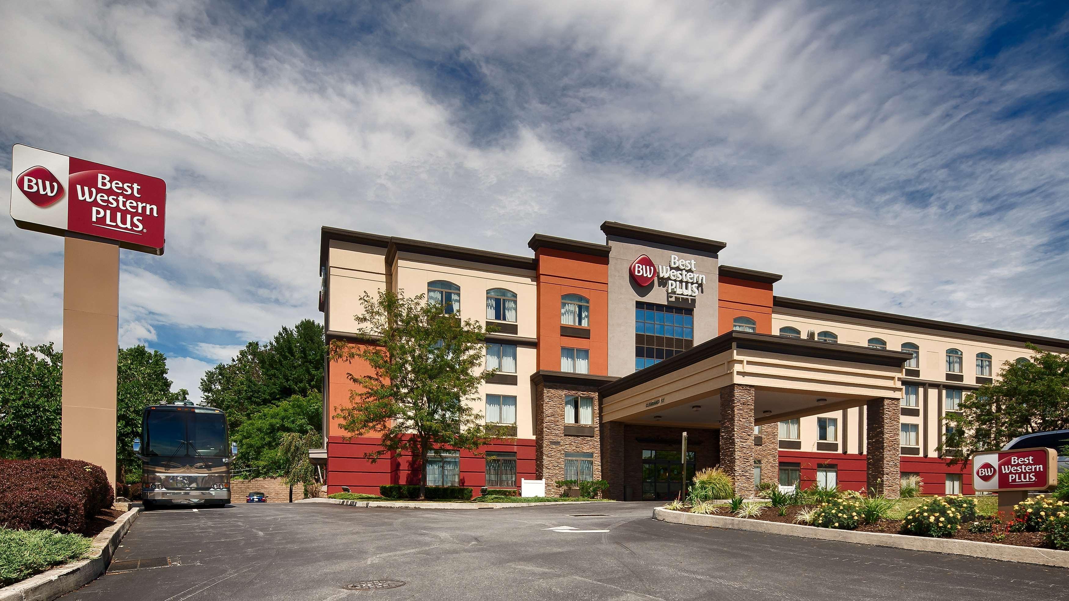 Wingate By Wyndham Harrisburg Near Hershey Exterior photo