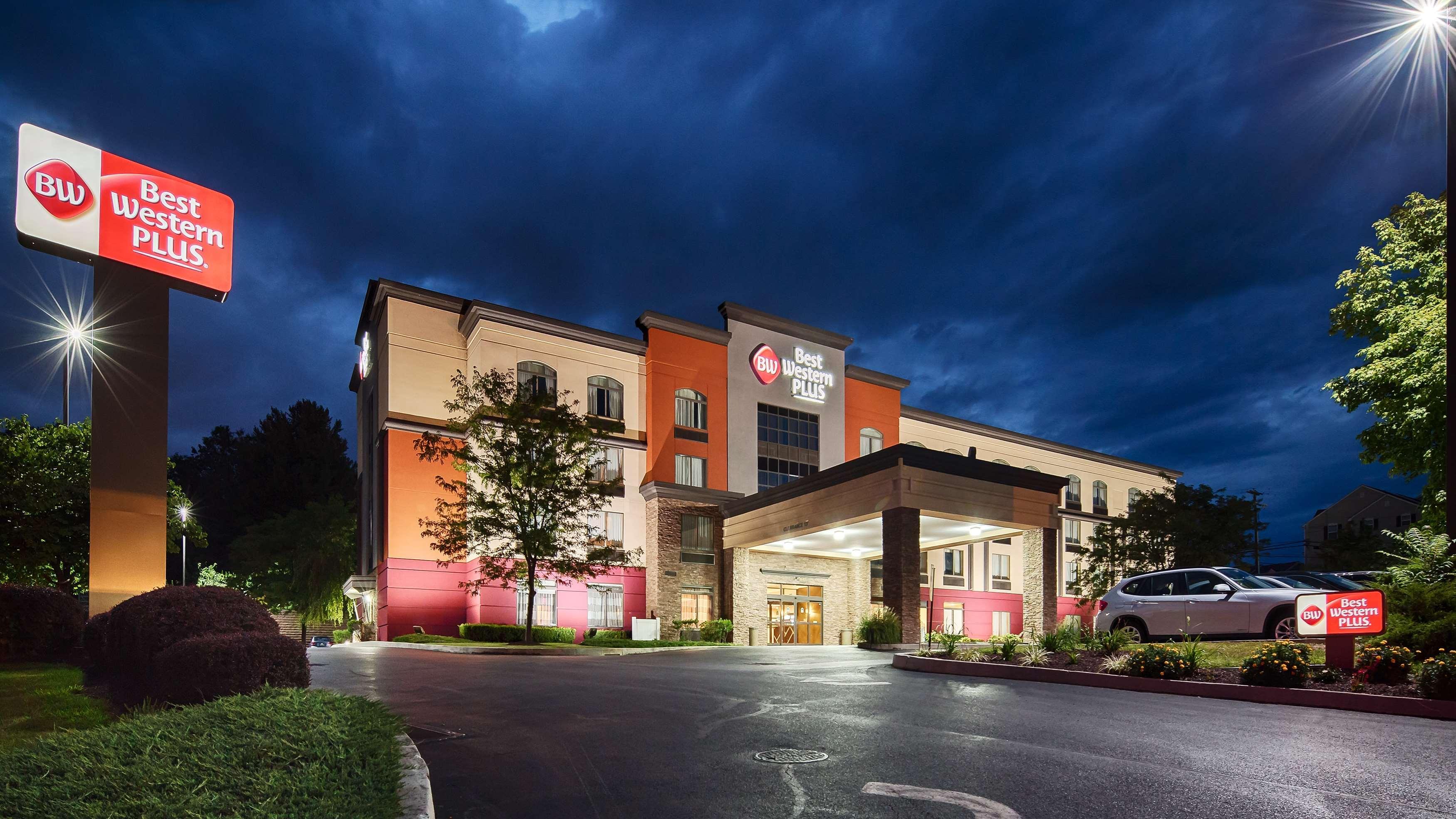 Wingate By Wyndham Harrisburg Near Hershey Exterior photo