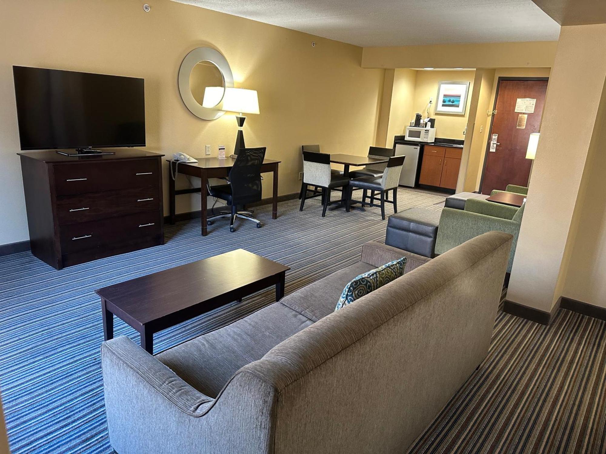 Wingate By Wyndham Harrisburg Near Hershey Exterior photo